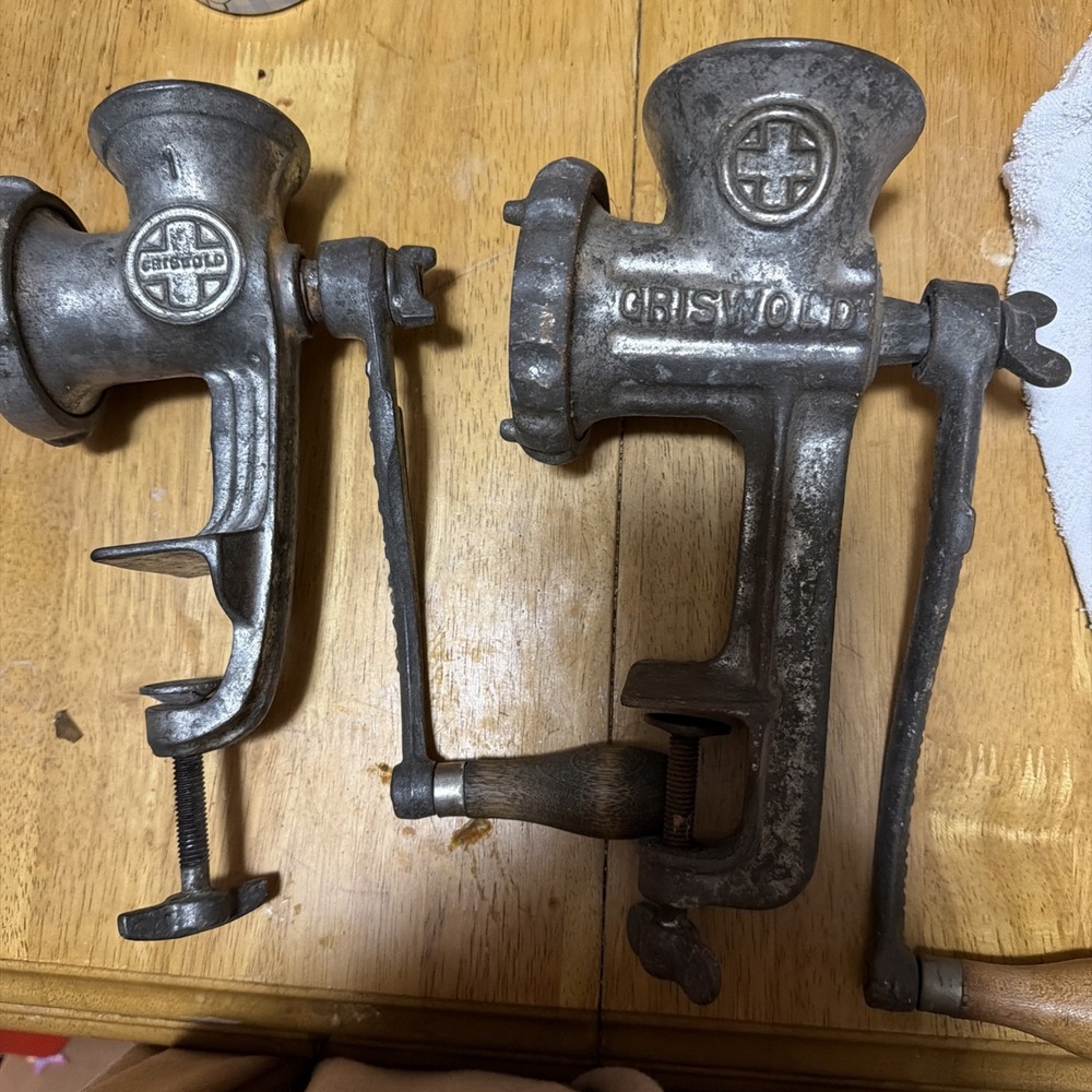 Vintage Griswold Meat Grinder/Chopper Hand Crank Lot Of 2 No.1 No.3 U.S.A